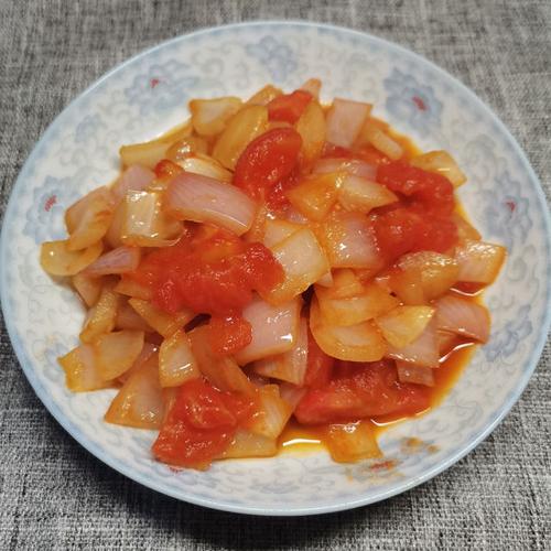 洋葱炒西红柿的做法