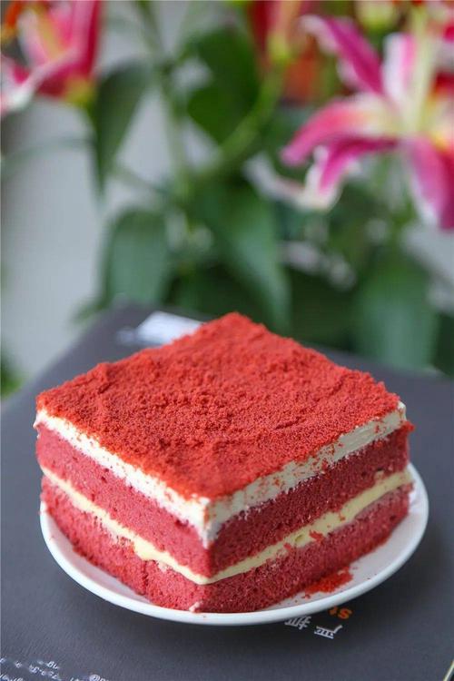红丝绒蛋糕图片