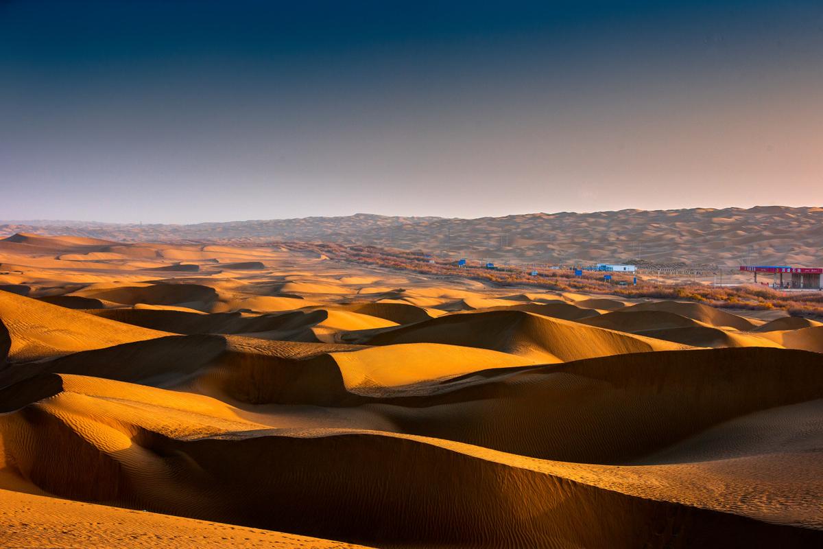 中国最大的沙漠的相关图片
