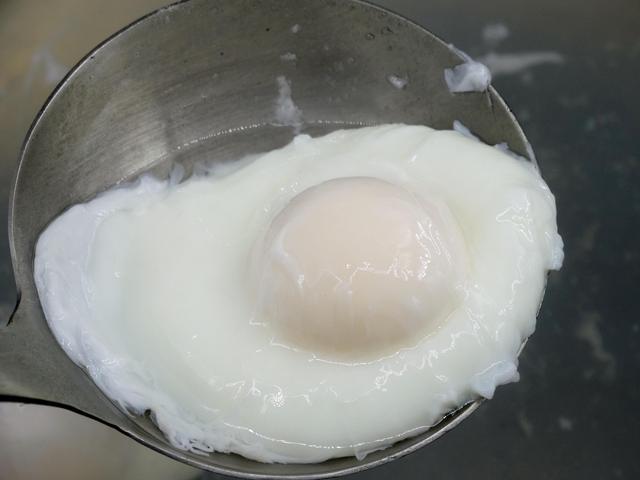 水煎蛋的做法的相关图片