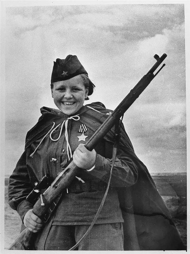 苏联女狙击手的相关图片